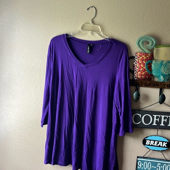 ARTW Womens Top Medium - Picture 1 of 3